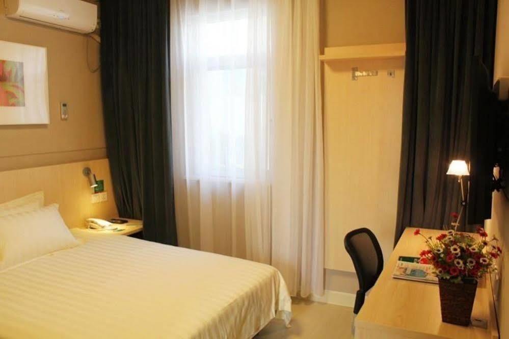 Jinjiang Inn Liuzhou Bubugao Square North Station Luaran gambar
